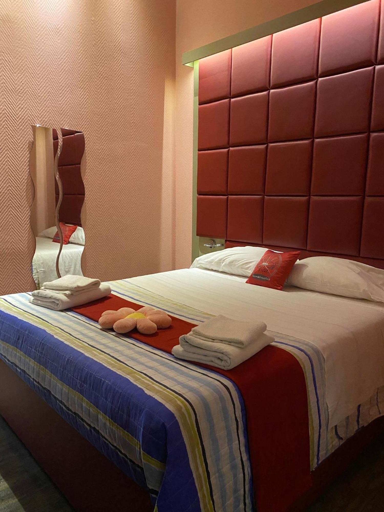 Dolce Vita Rooms Napoli Eksteriør billede